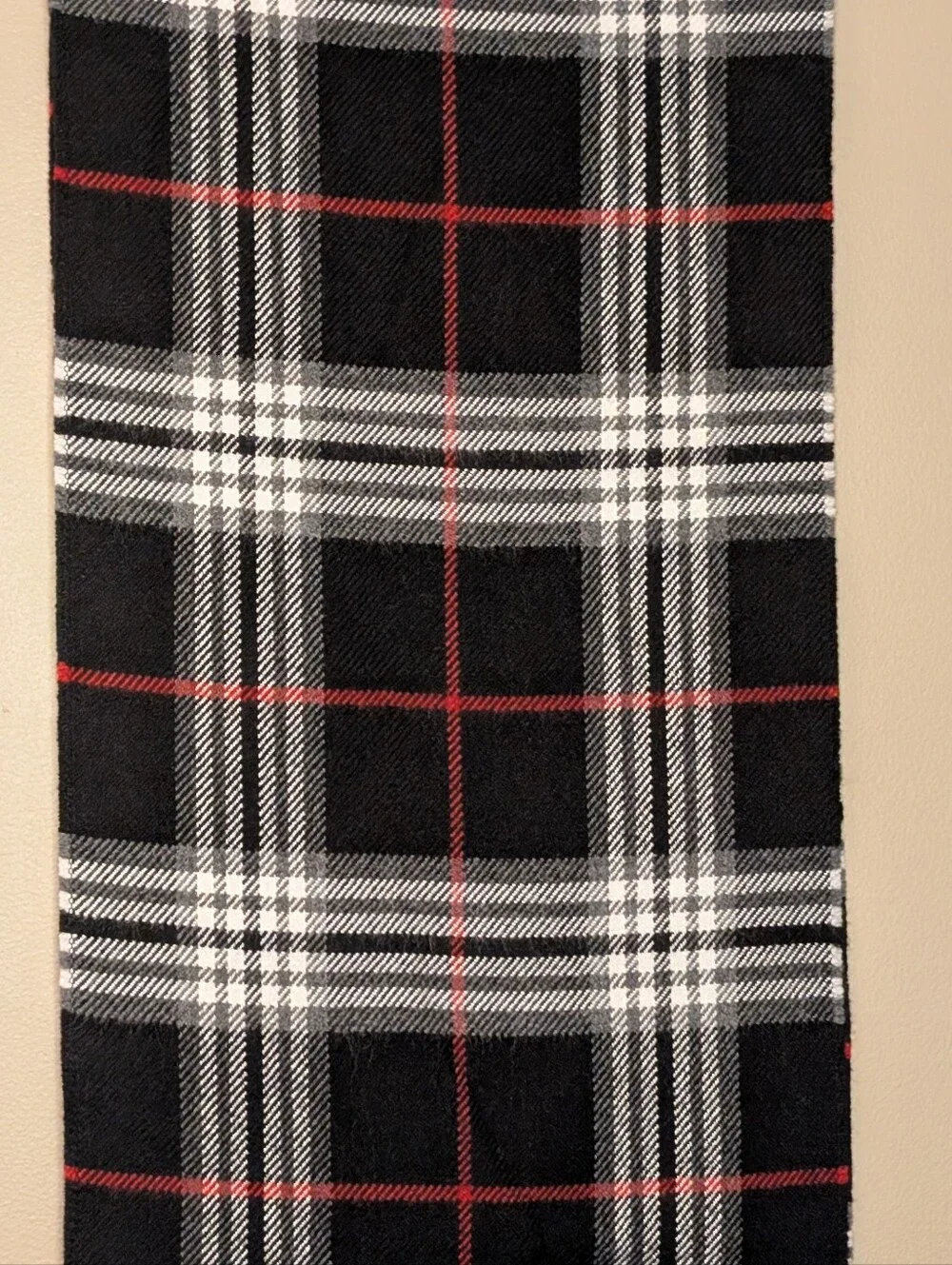 NWT John Ashford Plaid Scarf Black White plaid Fringe Winter Tartan Heritage